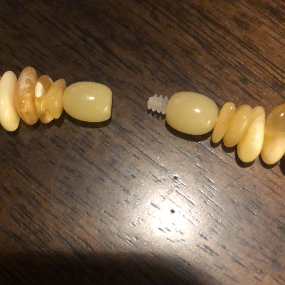 Butterscotch genuine Baltic amber necklace - Picture 5 of 6